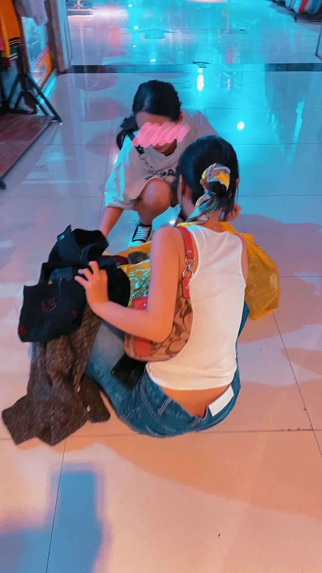 DƬ